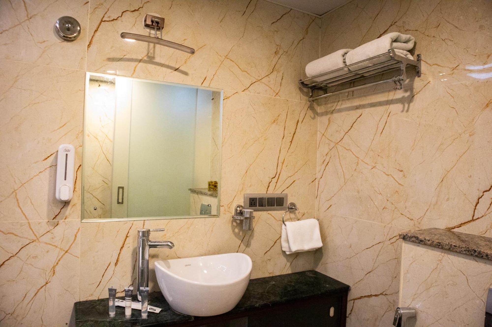 Mystic Apartotel Hebbal Bangalore Ngoại thất bức ảnh
